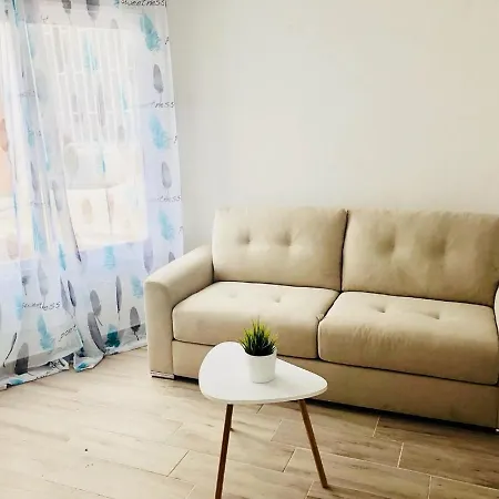 Apartament Just For Young And Fun *